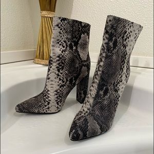 Women’s boots
